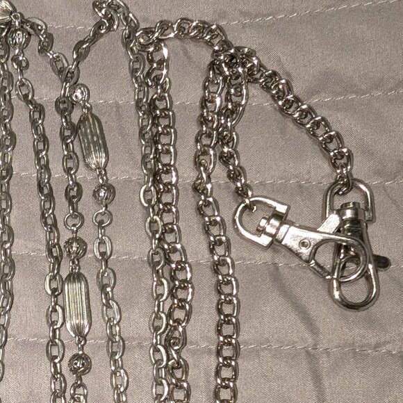 $2 with Bundle ~ 2 Silver Chains 5057 - Picture 3 of 5